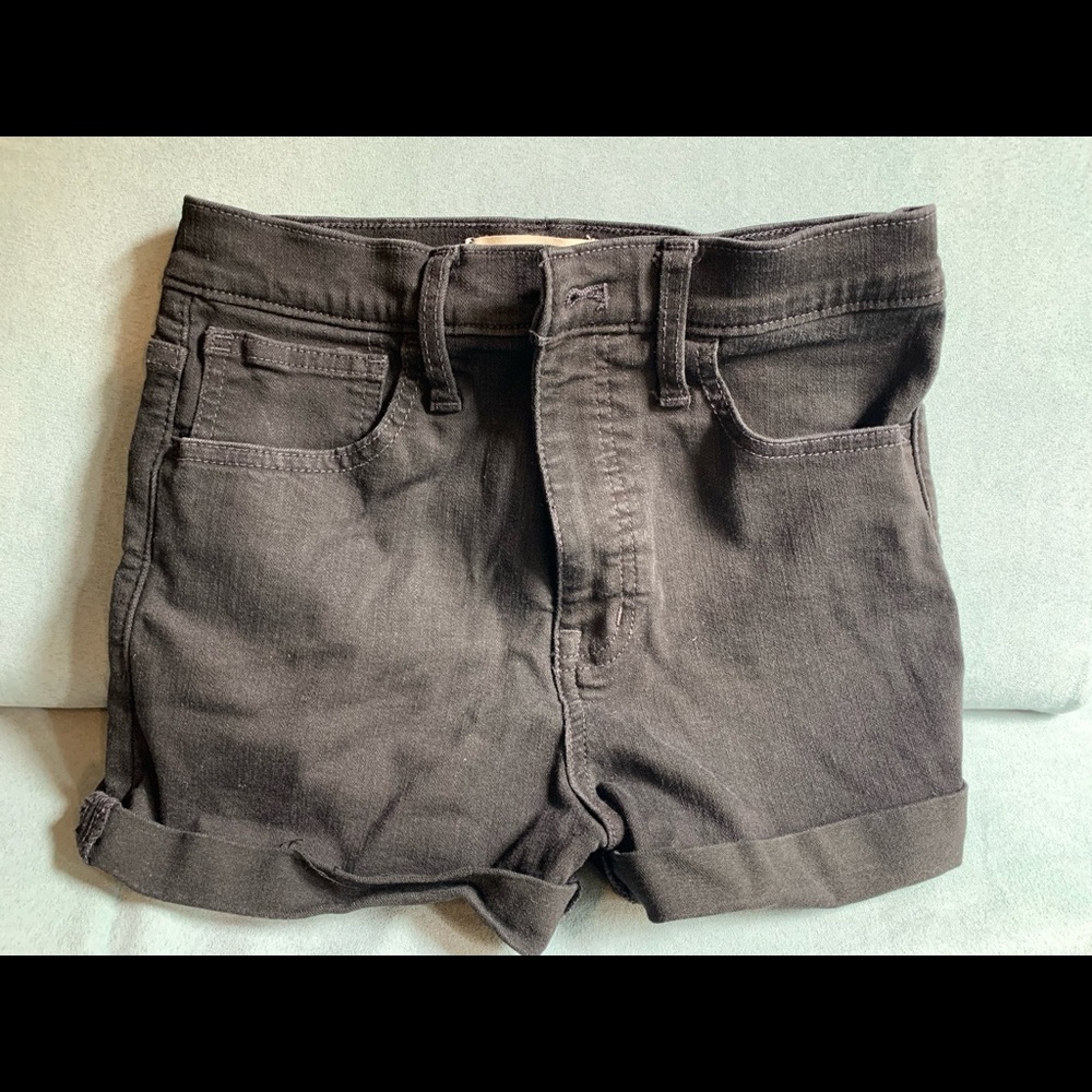 Madewell Highrise black cut off shorts 24 like new